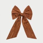 femmes Loeffler Randall noix de muscade arc de cheveux surdimensionné cherie accessoires 8HL8154